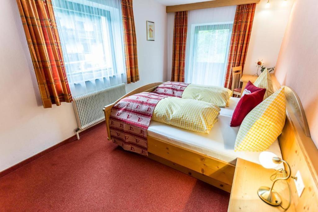 Appartement Sonnenglück by MoniCare Leutasch Extérieur photo